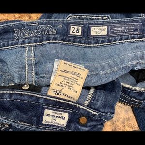 Miss Me 28 Denim Cut Off Capri Jeans